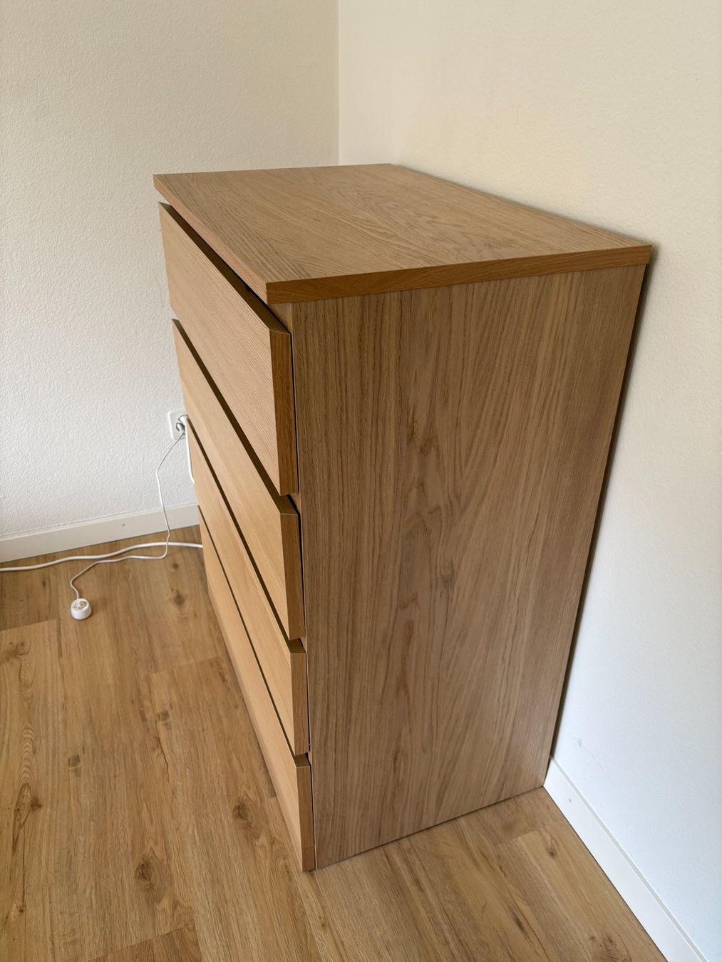 Commodes: Kommode Eiche hell 4 Schubladen guter Zustand – D'occasion à Zürich par dee_2ljl 1