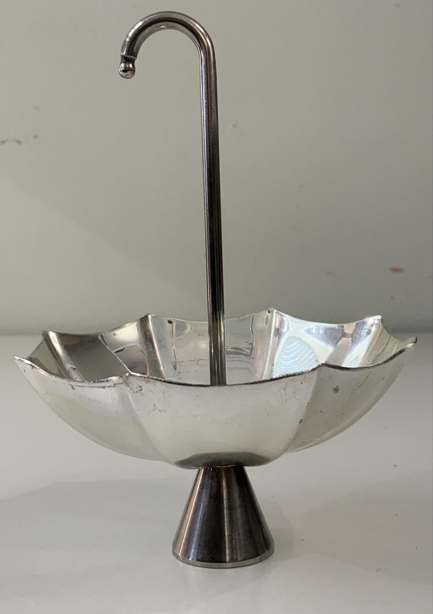Statuette: Parapluie en métal argenté – Usato da rolle venduto da Tontonjulot