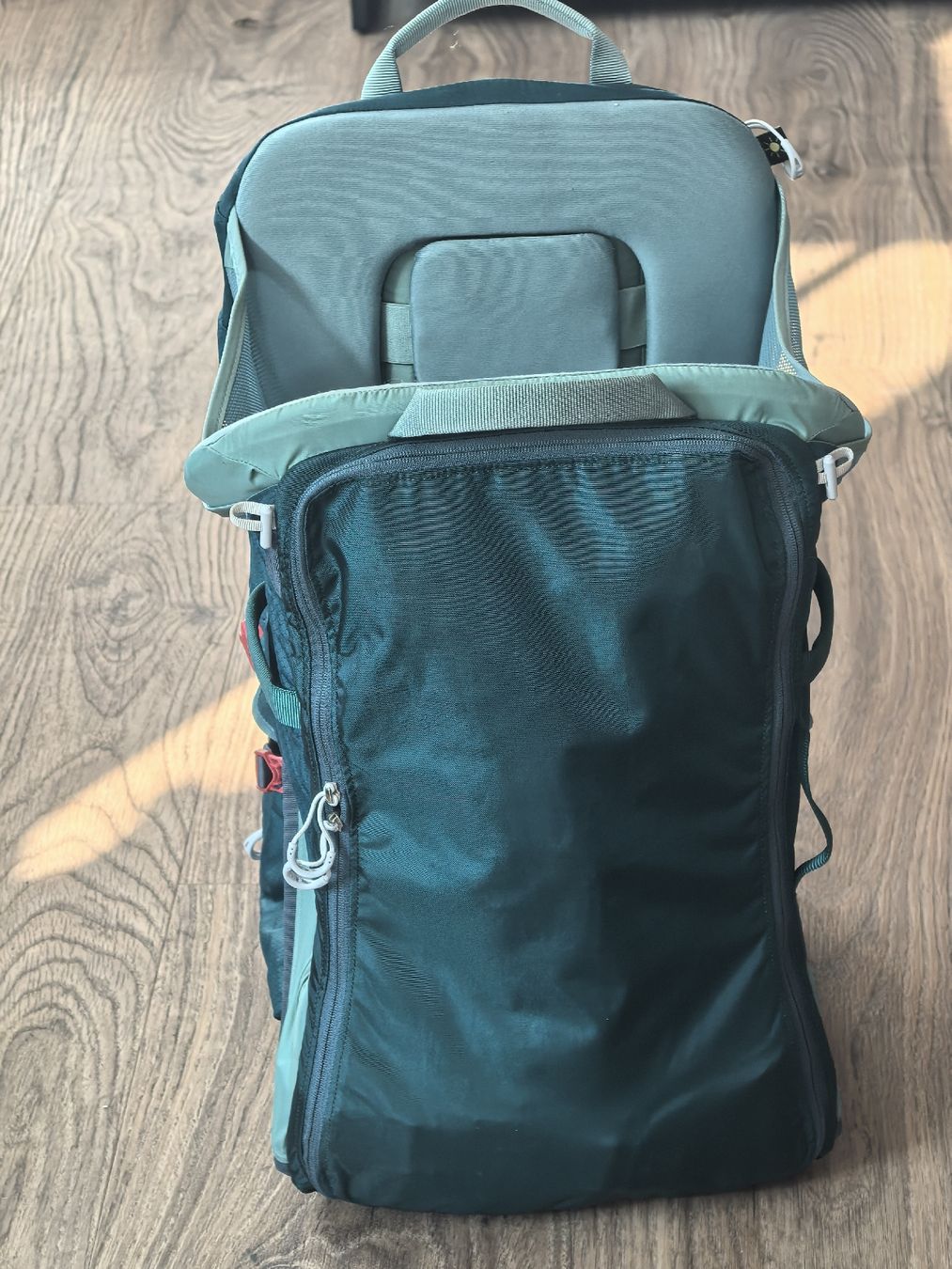 Osprey Porte-bébés ventraux & dorsaux: Osprey Poco LT Kindertrage – D'occasion à Bad Ragaz par chenk24 1
