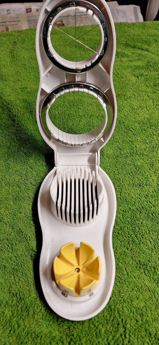 Cucine complete: Eischneider für perfekte Eiersalate – Usato da Morschach venduto da son_8fqy 1