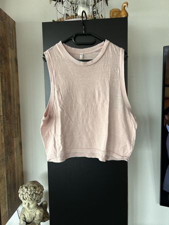 Rosa Tanktop von FP Movement - ideal für den Sommer!
