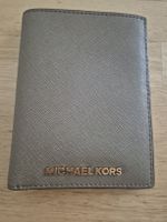Michael Kors Reisepas Schutzhülle / Passport Etui