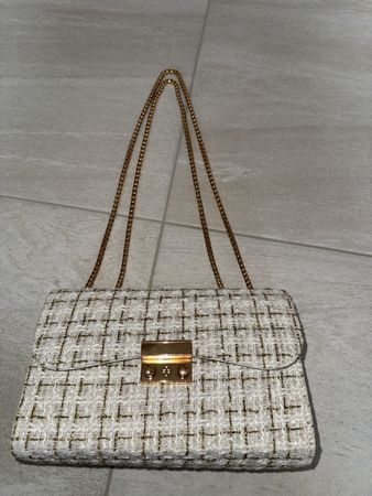 Elegante Tweed Handtasche mit Goldkette – Neuwertig!