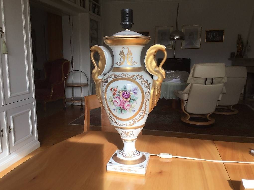 Lampade: Porzelan-Tischlampe – Usato da Laufen venduto da Babouche4242
