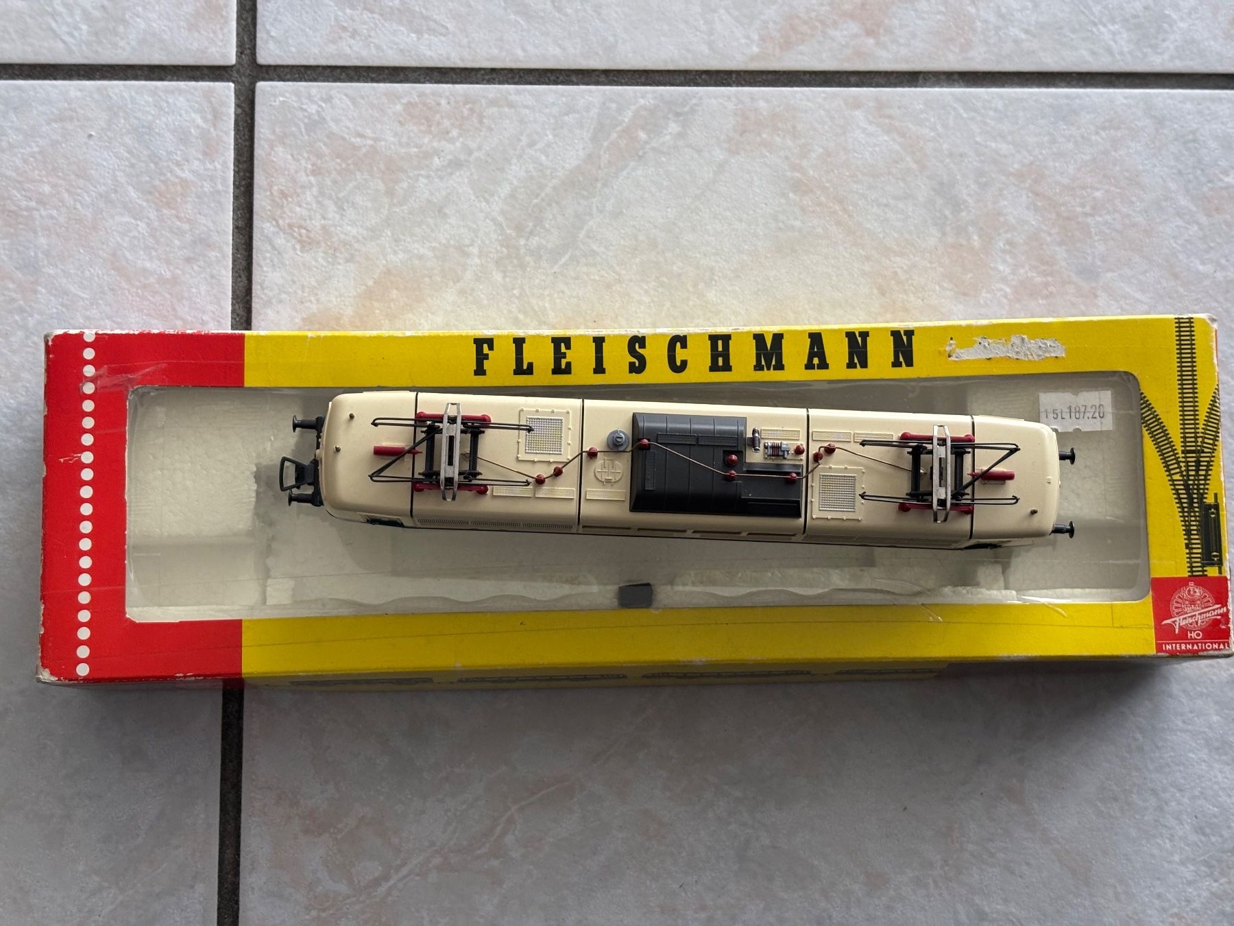 Fleischmann Trains électriques: Fleischmann 4381 Elok BR 151 = – D'occasion à Hauterive NE par eriamch 1