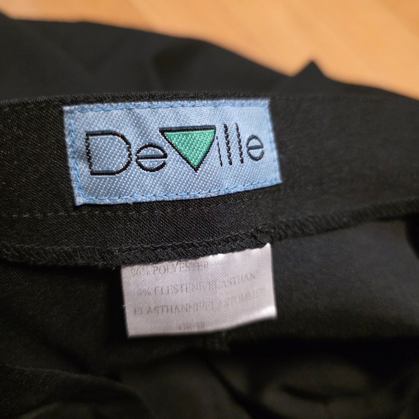 Gonne: Vintage Deville Rock schwarz Gr.38/40 – Usato da Wald ZH venduto da CapLux 5