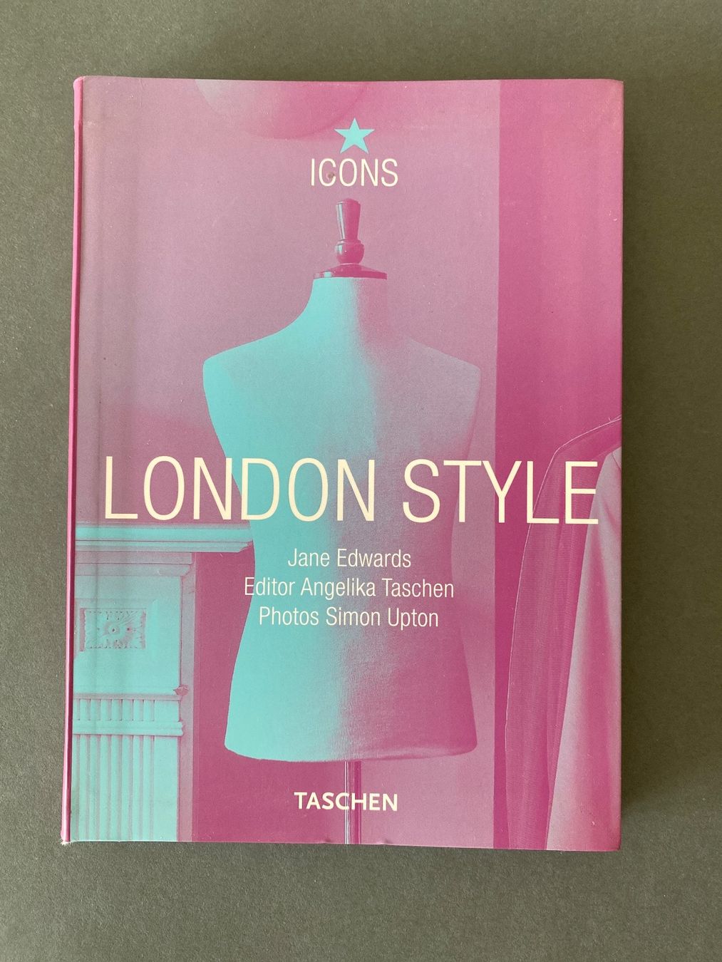 Bücher: LONDON STYLE - STREETS - INTERIORS - DETAILS – Gebraucht aus Zürich von lesgarcons 2