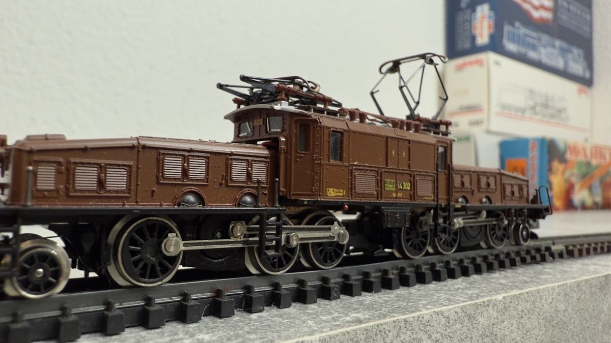 Trix Modellini di ferrovie: Minitrix E-lok Ce 6/8 III Braunes "Krokodil" Spur N – Nuovo (secondo la descrizione) da Schlieren venduto da rat_lq6b 1