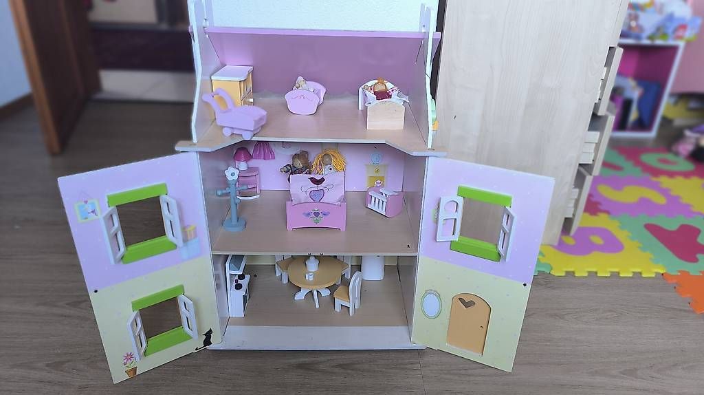 Puppenhäuser & -möbel: Maison de poupee en bois – Gebraucht aus Courfaivre von celine3678 2