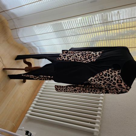 Schnäppchen haus anzug  schwarz Leopard Gr.  gr 48 bis 50