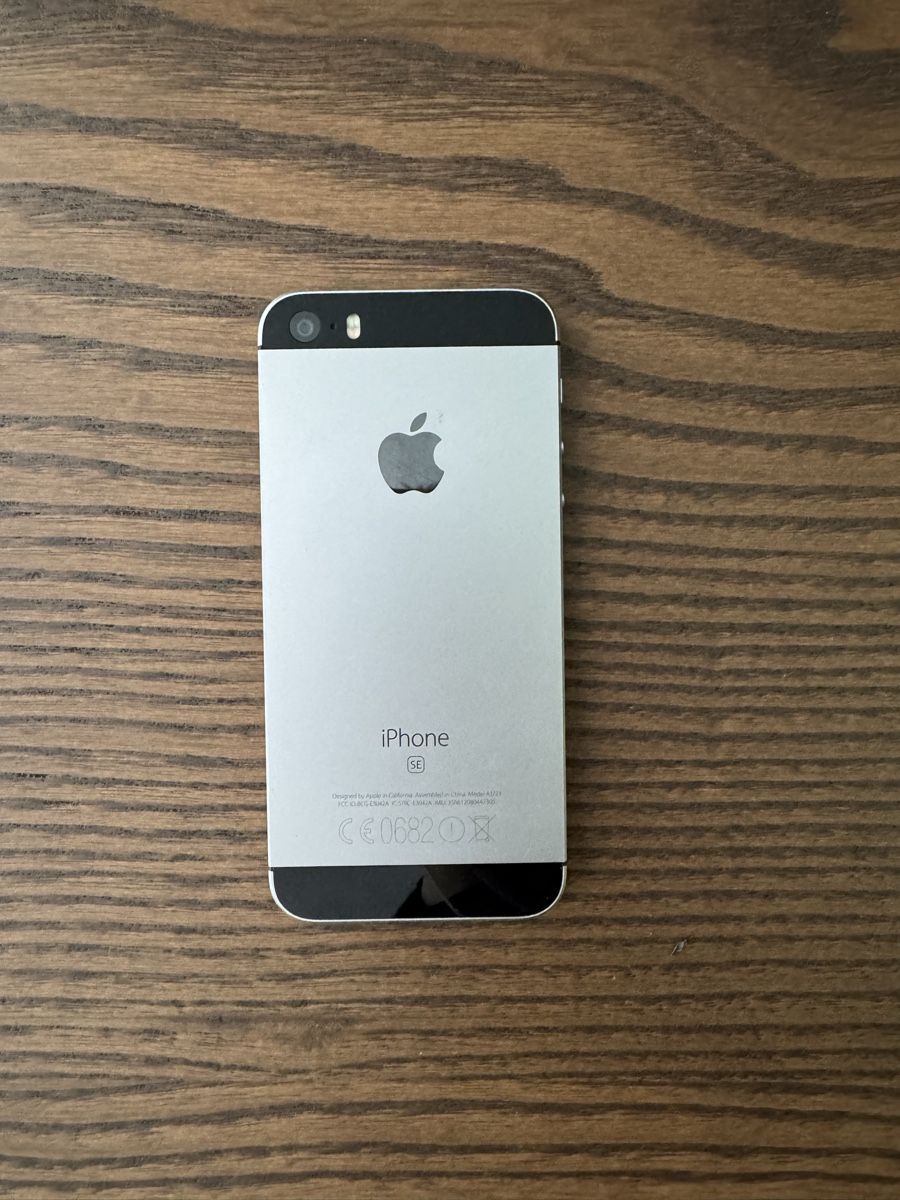 Apple Telefoni cellulari / Smartphones: iPhone SE, 100% Batterie, top Zustand – Usato da Emmenbrücke venduto da WorldofTech 2