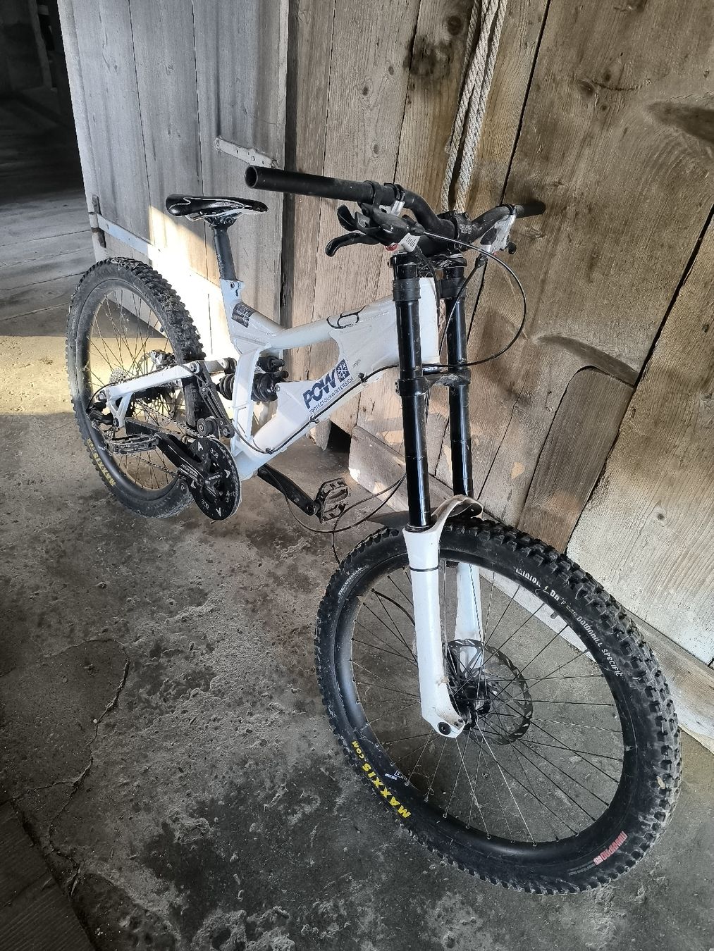 Biciclette: Downhill Bike Kraftstoff D1 EVO – Usato da Wiler b.Utzenstorf venduto da Machtenui