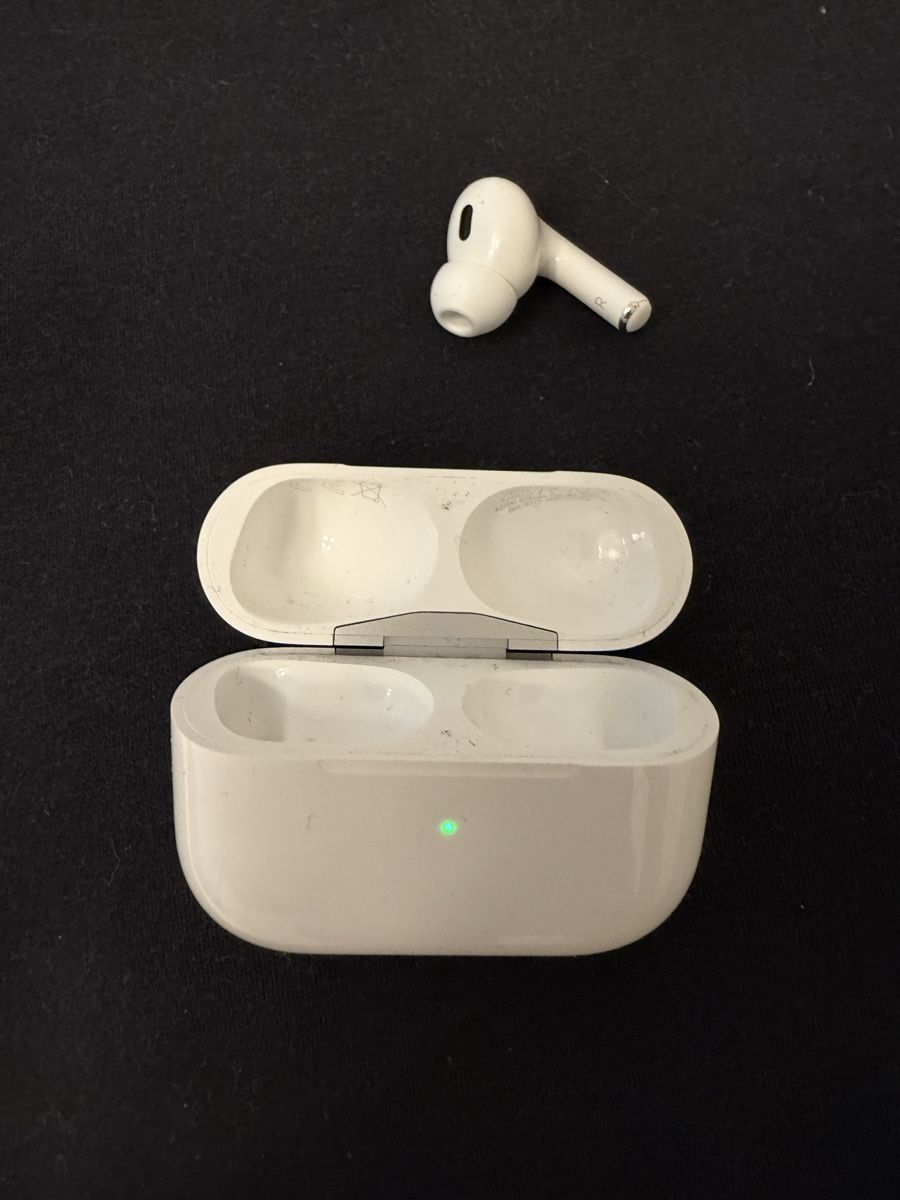 Apple Cuffie: Apple AirPods Pro 2.Generation mit Ladecase, gut erhalten – Usato da degersheim venduto da ersun.luma 1