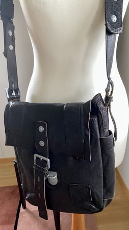 STRELLSON Umhängetasche 23x27 cm Leder braun VINTAGE
