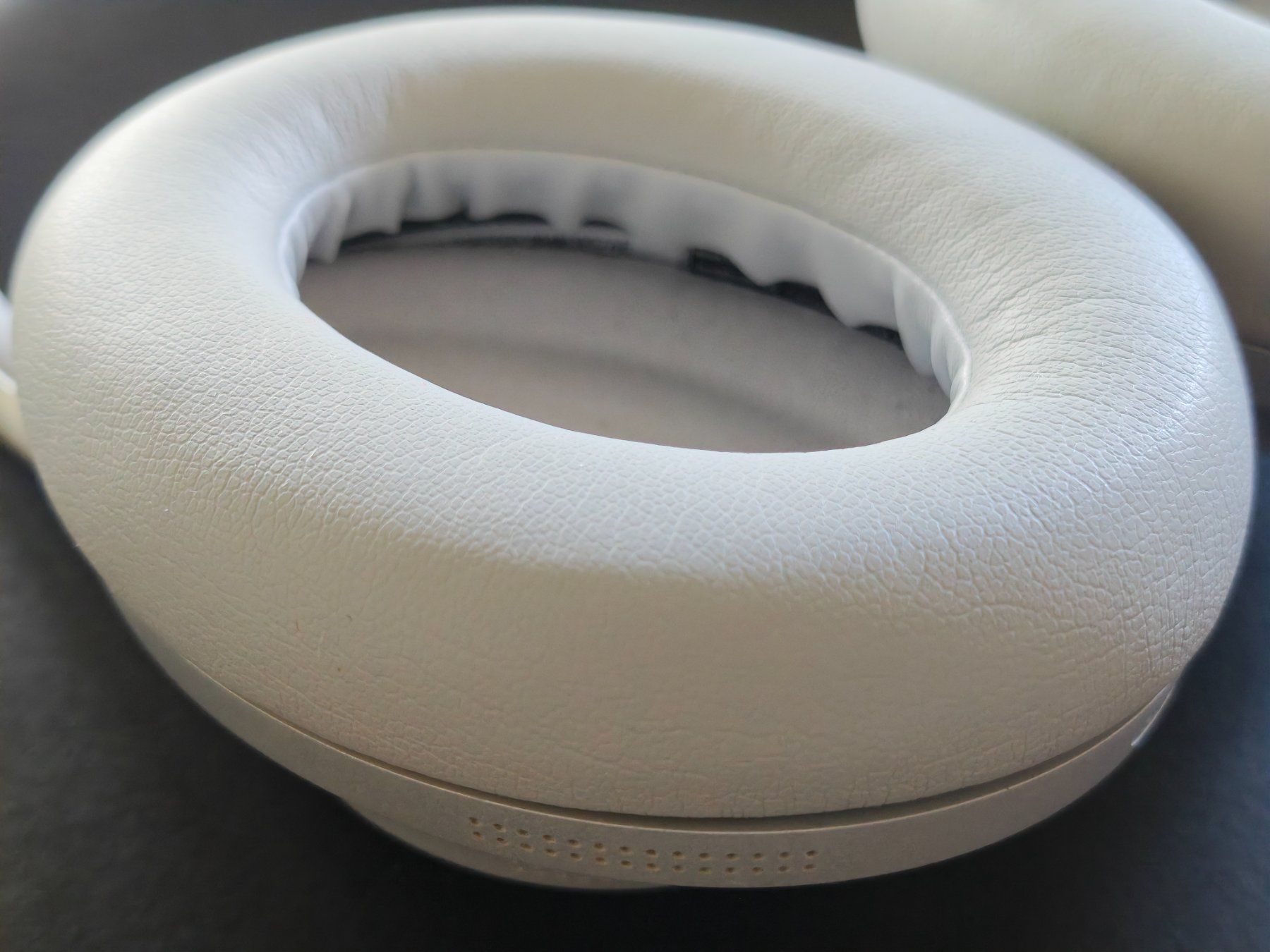 Bose Kopfhörer: Bose NC 700 Kopfhörer mit Noise Cancelling – Gebraucht aus Zürich von noisyriver 3