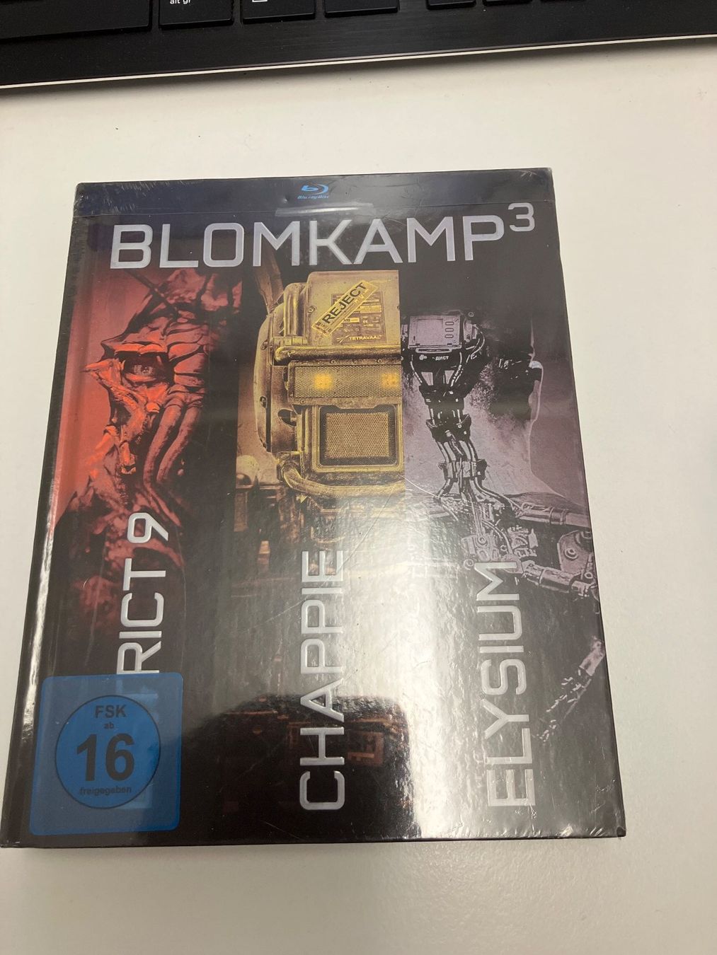 Tutti i DVDs: Blomkamp³ - District 9 / Chappie / Elysium Digibook, neu – Usato da Arbon venduto da Sugofresser