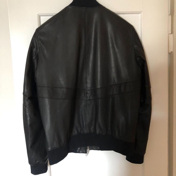 Hugo Boss Giacche: Hugo Boss Lederjacke (L) – Usato da Luzern venduto da Mallku 1