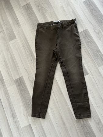 Garderobe Damen Jeans Hose Gr.46 (it. Grösse)