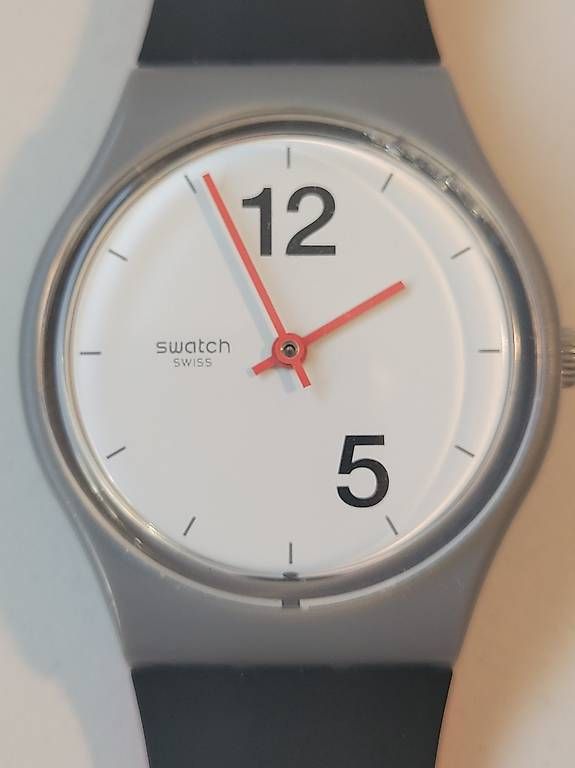 Montres: Swatch Sonderedition Jubiläum  2016 – D'occasion à Spreitenbach par dde_5k86 1