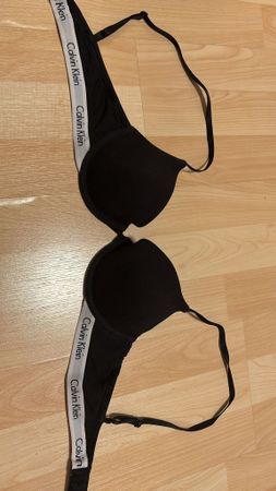 Calvin Klein BH schwarz Gr. 75A / 34A Neu und Ungebraucht!