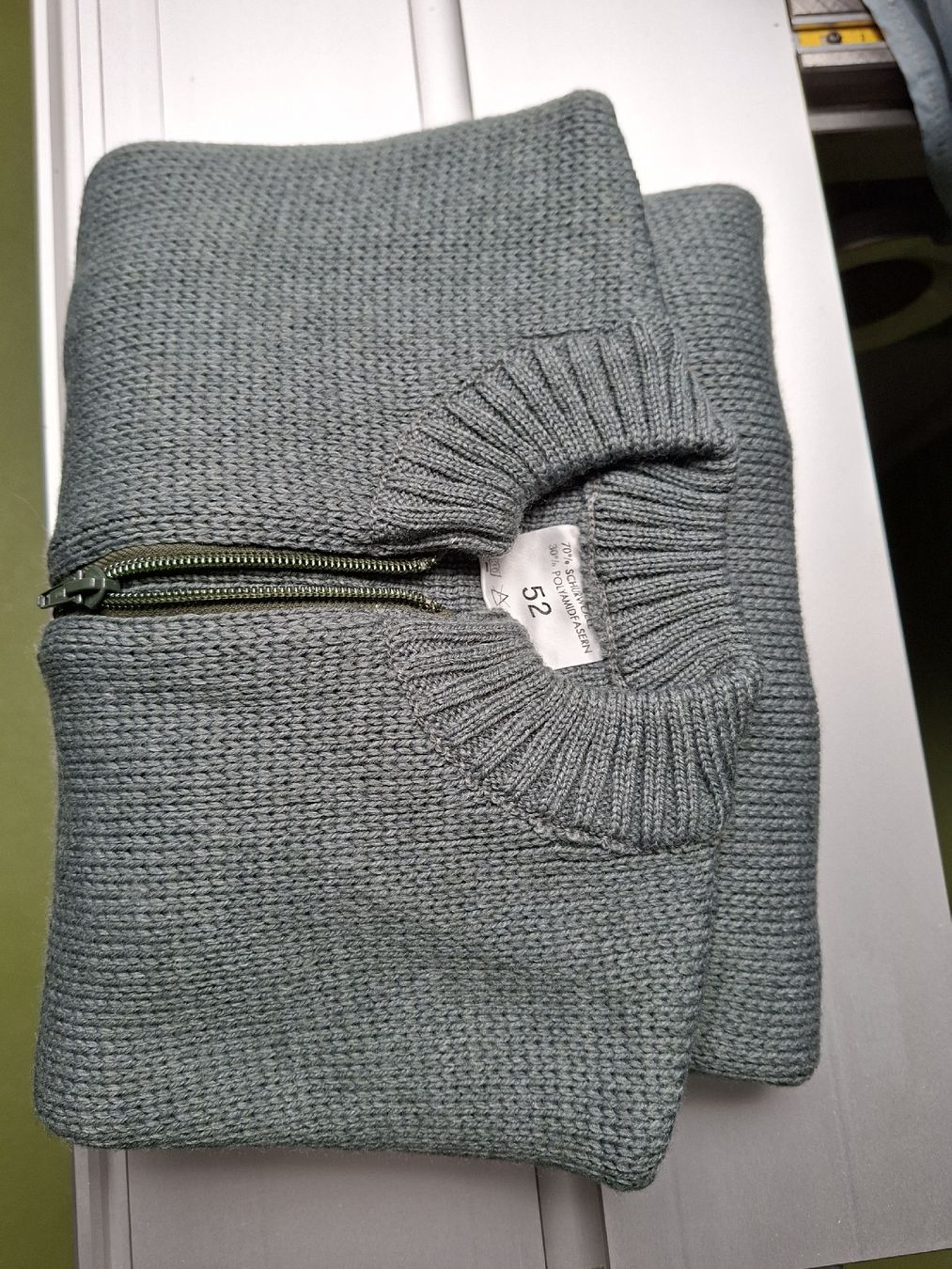 Maglioni & Felpe: Original Schweizer Armeewollpullover mit Reissverschluss, 52 – Nuovo (secondo la descrizione) da Meikirch venduto da chrigeli06 1