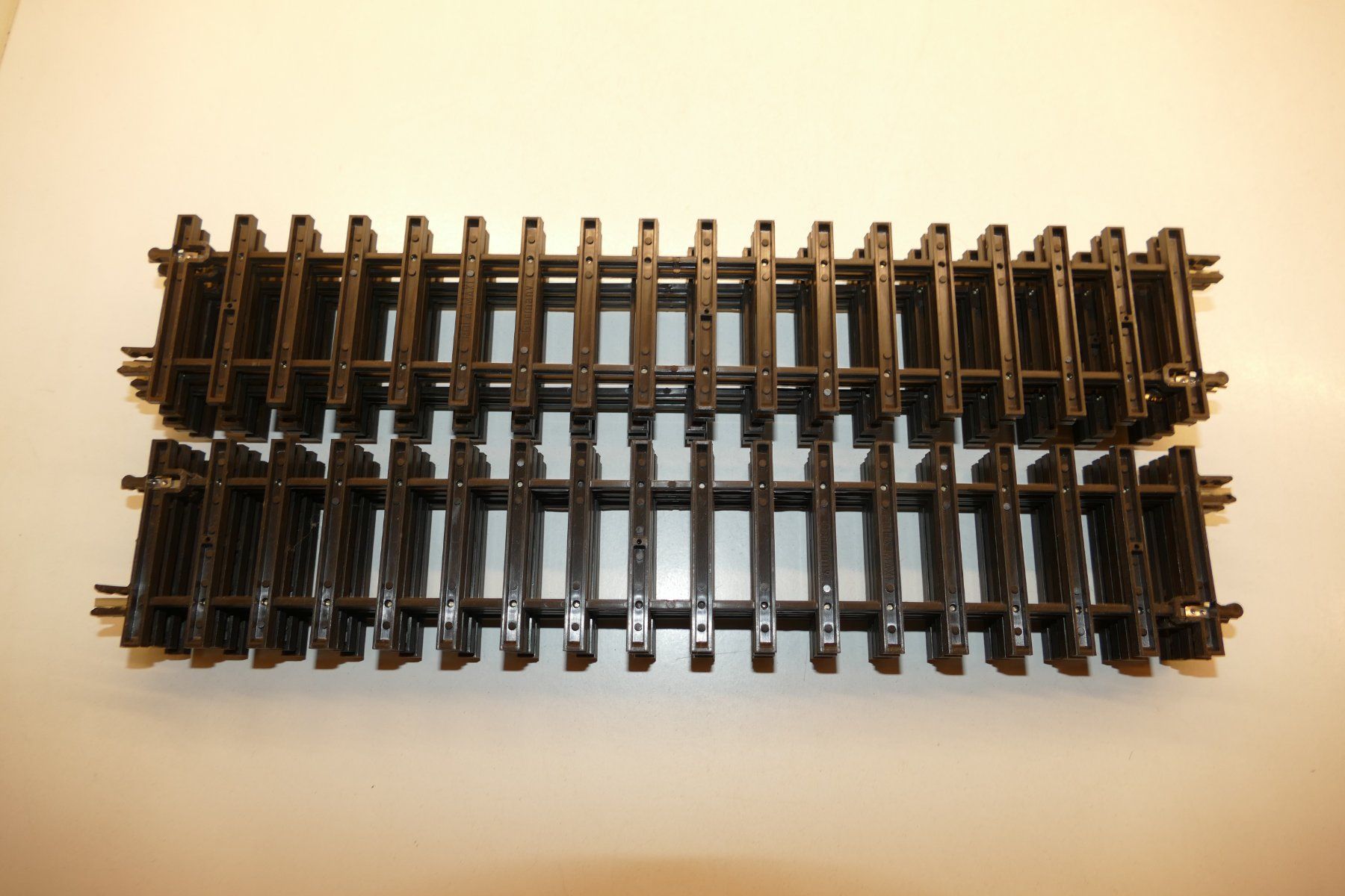 Modelleisenbahnen: Pola Maxi 0: 9xgrades Gleis – Gebraucht aus Niederhasli von rail-duerst 1