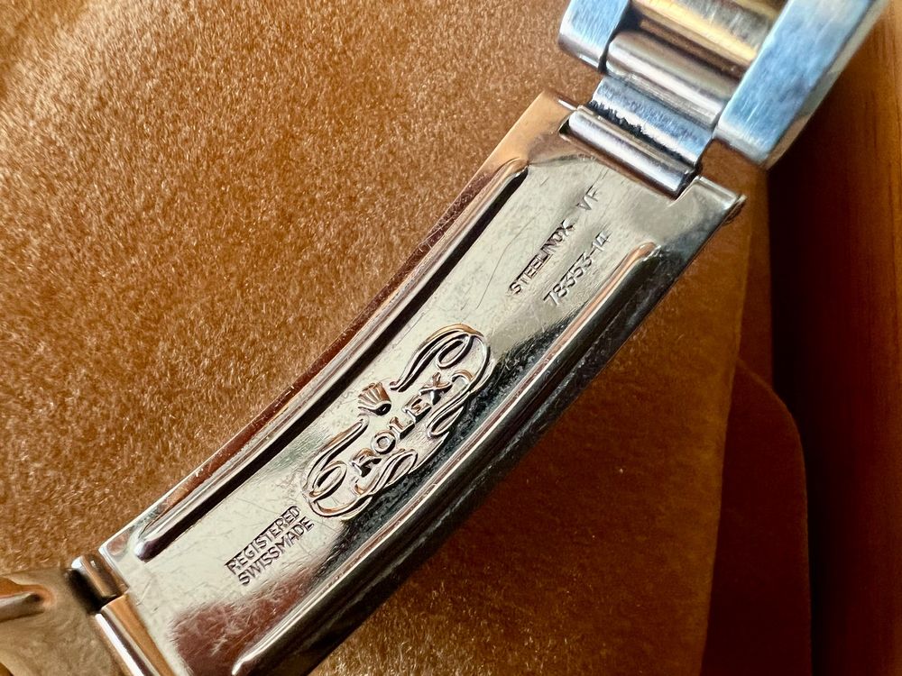 Rolex Orologi: ROLEX Oyster Perpetual Date, 1500, Automatic, Steel-Gold – Usato da Le Mont-sur-Lausanne venduto da LycaGallery 8