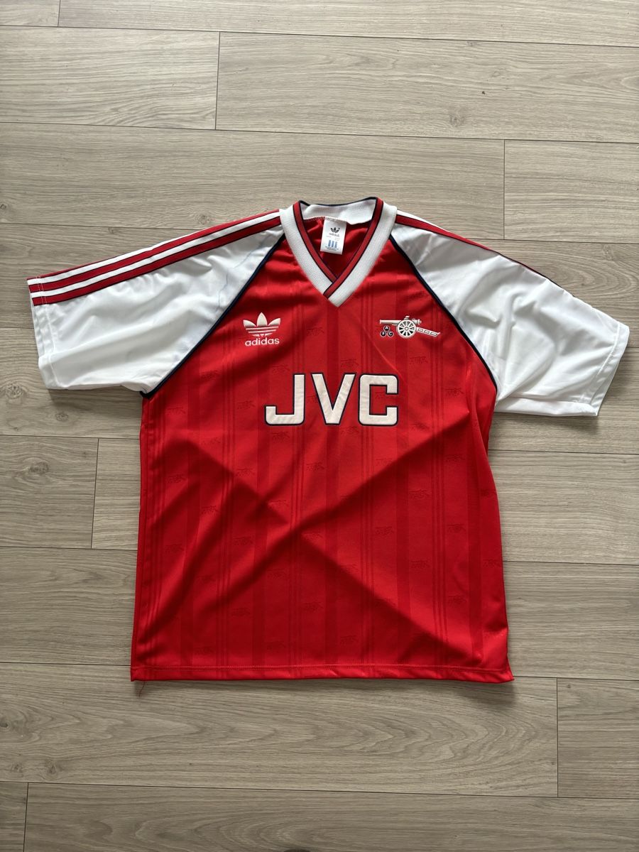 Leibchen & Hosen: 1988-90 Arsenal Home Shirt – Gebraucht aus Castione von REER