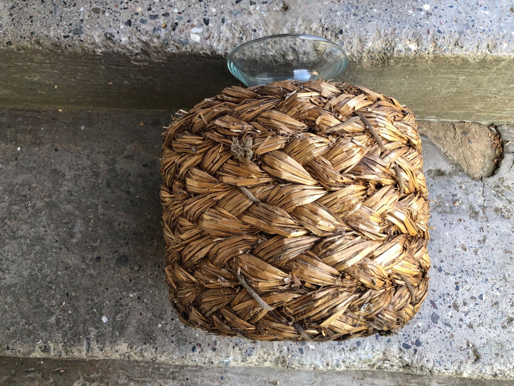 Vasen & Gefässe: Glas - Bodenvase mit Korbgeflecht – Gebraucht aus Schübelbach von Dolly990_2 1