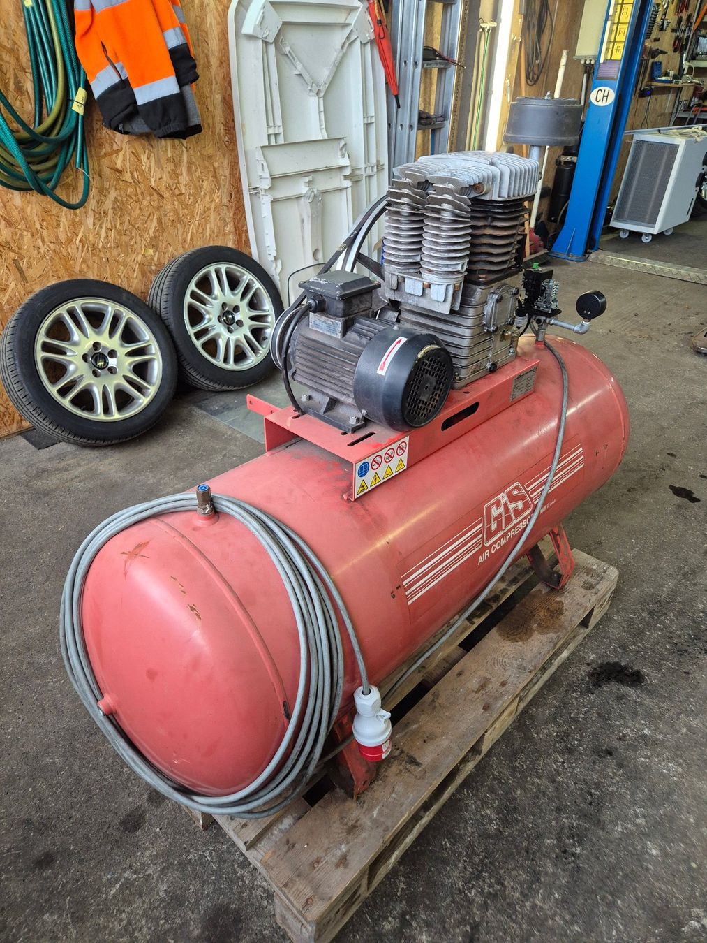 Compressori: Grosser Kompressor – Difettoso da Gossau SG venduto da Aeromax 3