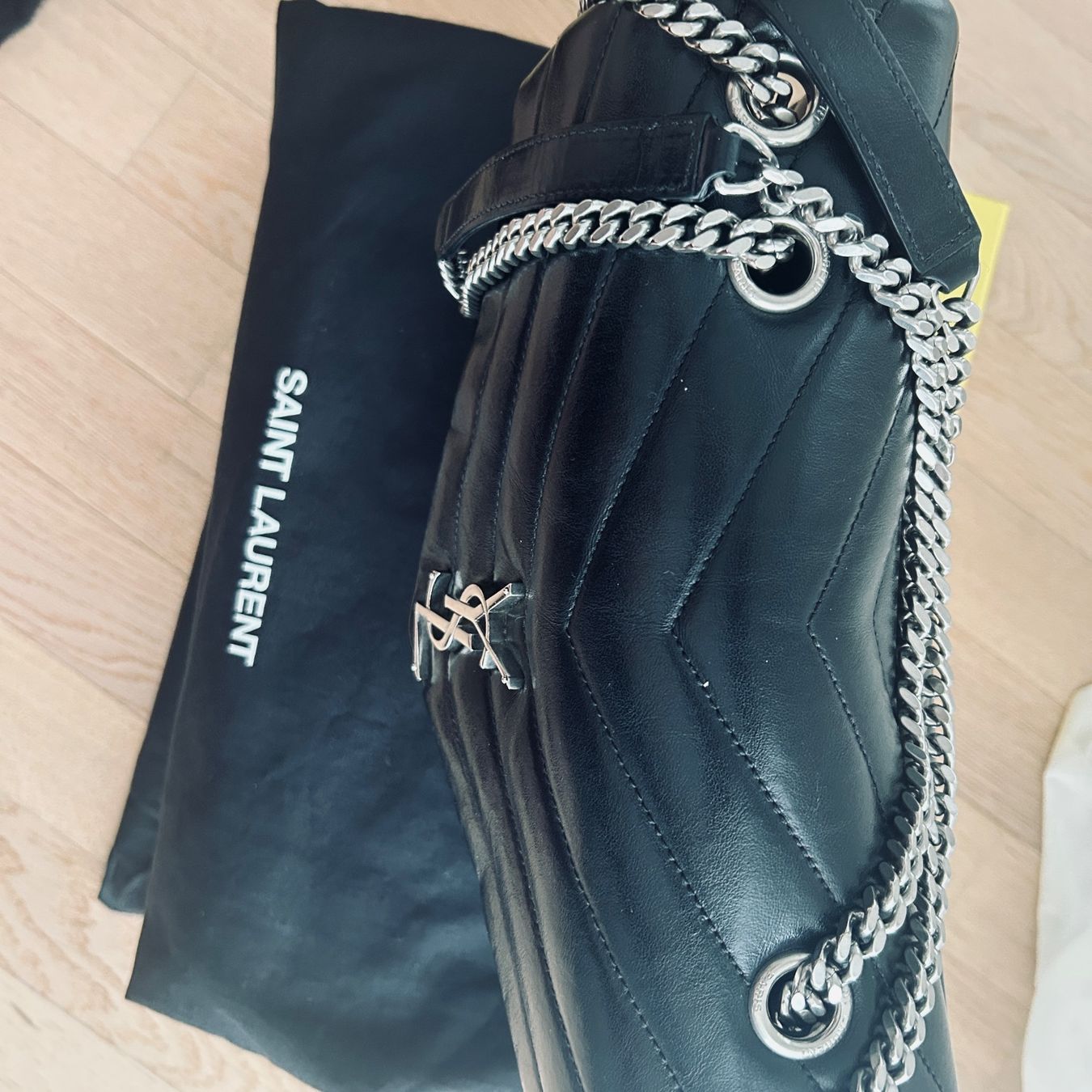 Saint Laurent Borse da donna: Saint Laurent LouLou Medium Bag – Usato da Schaffhausen venduto da missclichy 2
