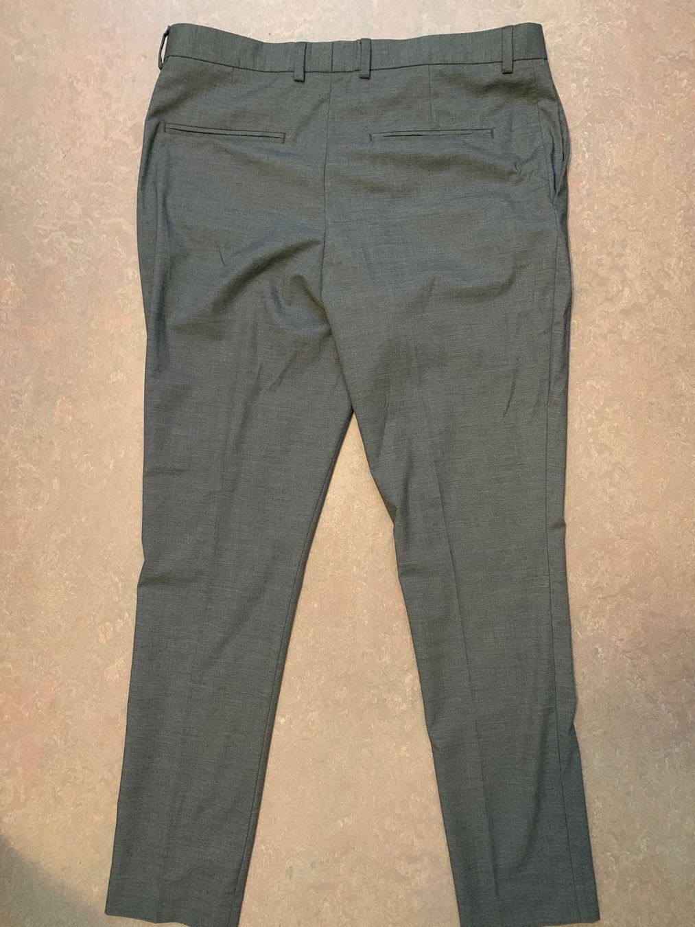 Pantaloni: Hose grau skinny fit Gr. 54 – Usato da Wiggen venduto da Antoniotto 2