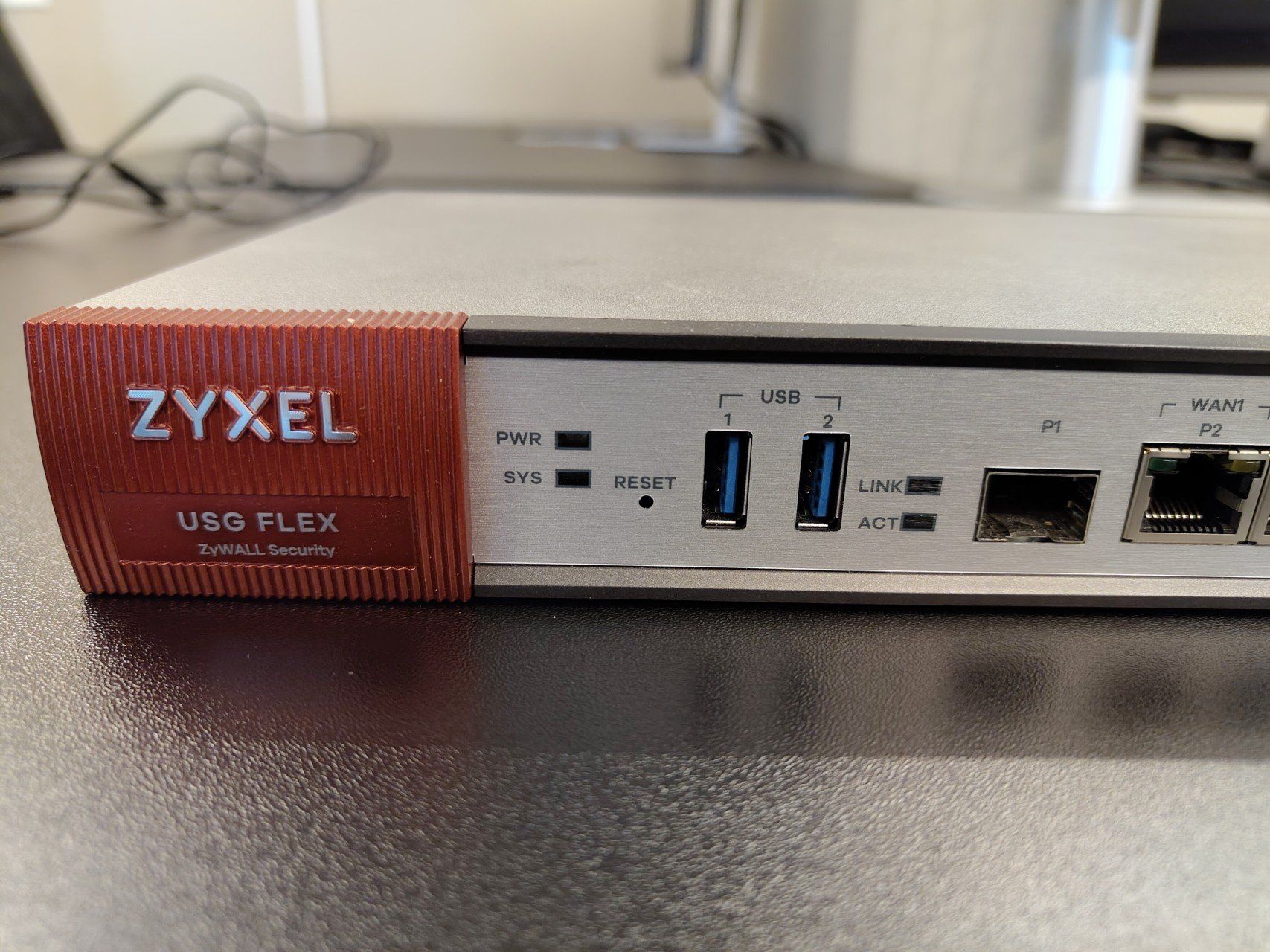 Zyxel Firewall: Zyxel USG FLEX 200 – Gebraucht aus Heimberg von poljpocket 2