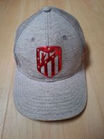 Graue Cap mit Atletico Logo, Mesh-Einsatz