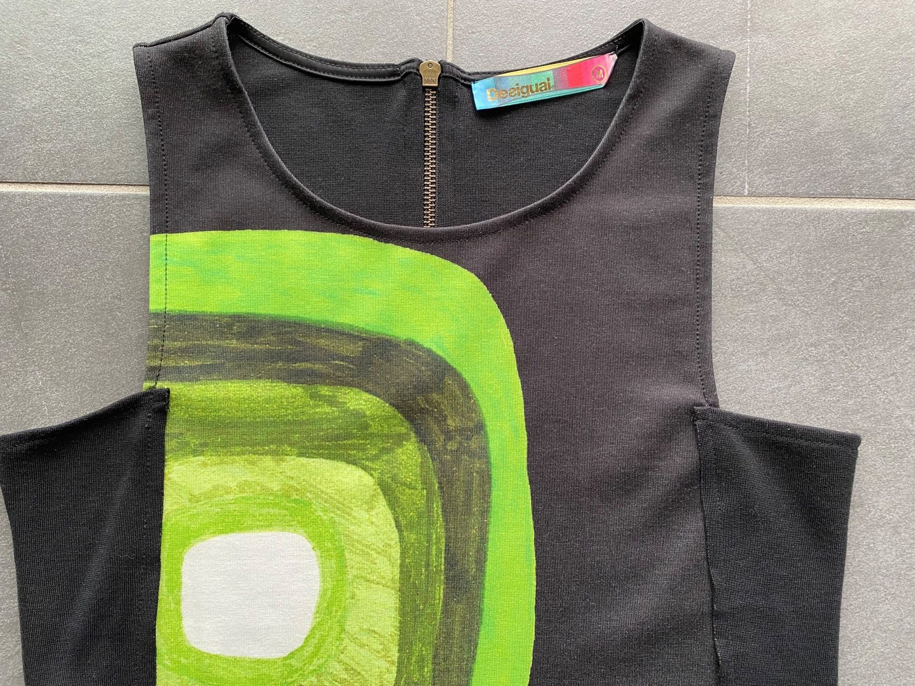 Desigual Vestiti: wunderschönes Kleid DESIGUAL Gr.M ***NEU*** – Nuovo (secondo la descrizione) da Wallenried venduto da Asyano 3