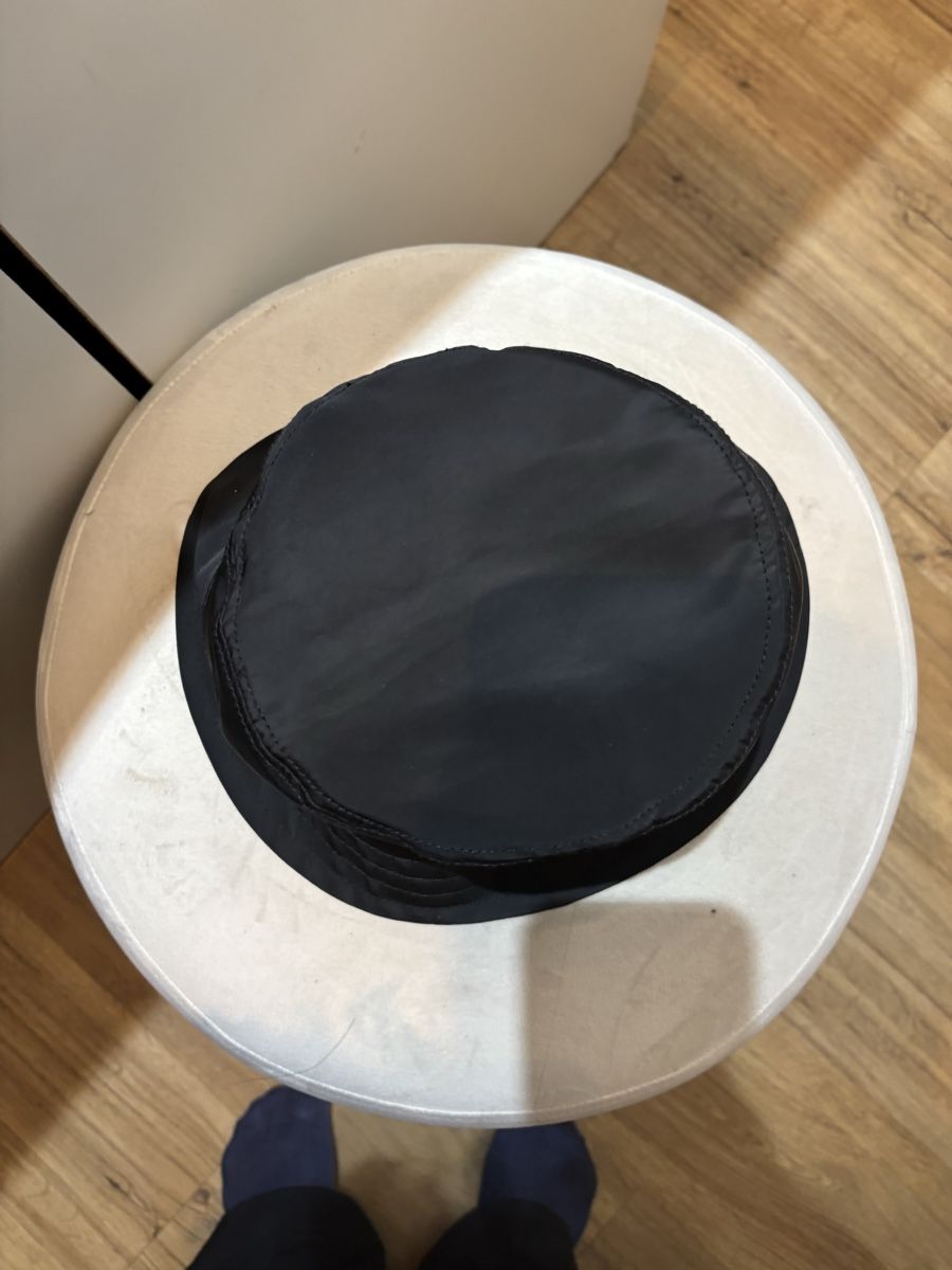 Karl Lagerfeld Copricapi, berretti & cappellini: Karl Lagerfeld Bucket Had – Usato da Höri venduto da Celine.11 1