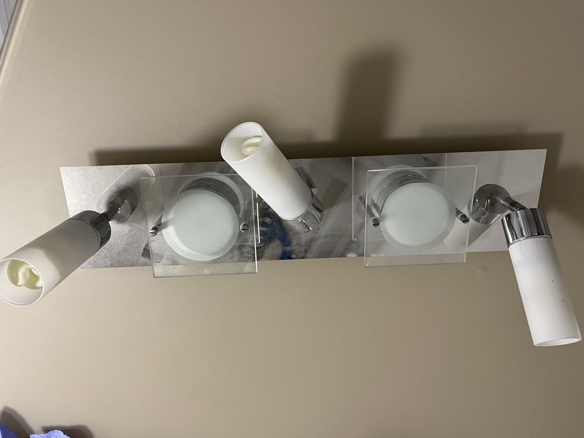 Lampadari & plafoniere: Vier Wand / Decke Lampe – Nuovo (secondo la descrizione) da Emmenbrücke venduto da Van92 2