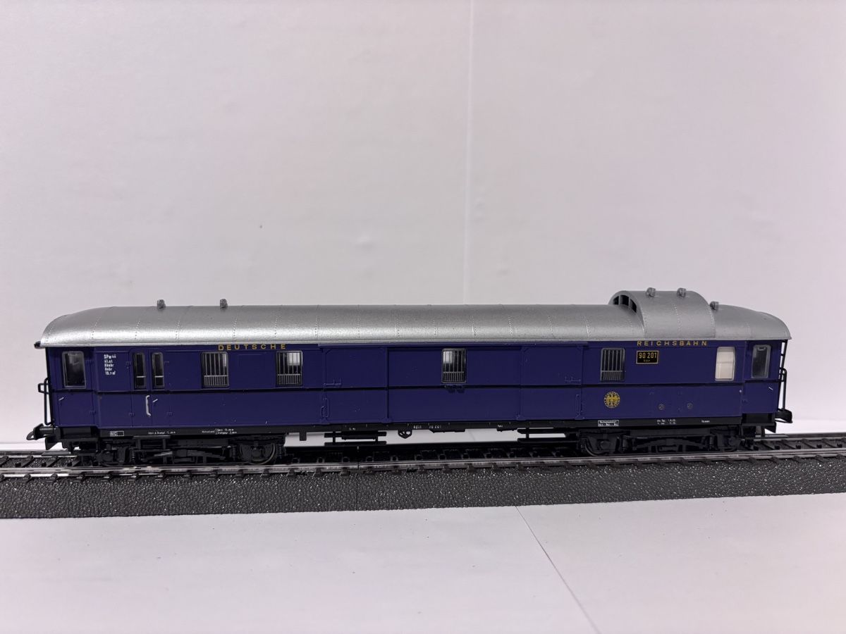 Liliput Modellini di ferrovie: LILIPUT Rheingold Wagenset – Usato da Lungern venduto da Tim_pr7p 1