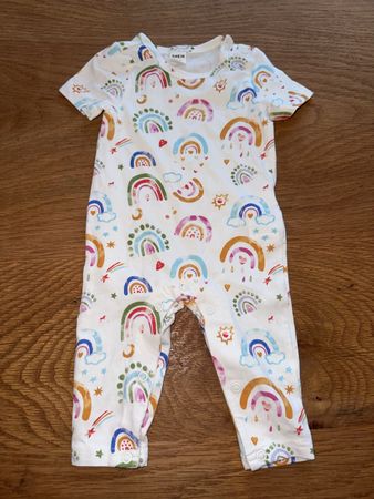 Shein Baby Sommer Body, Grösse 3-6M, Regenbogen Motiv🌈