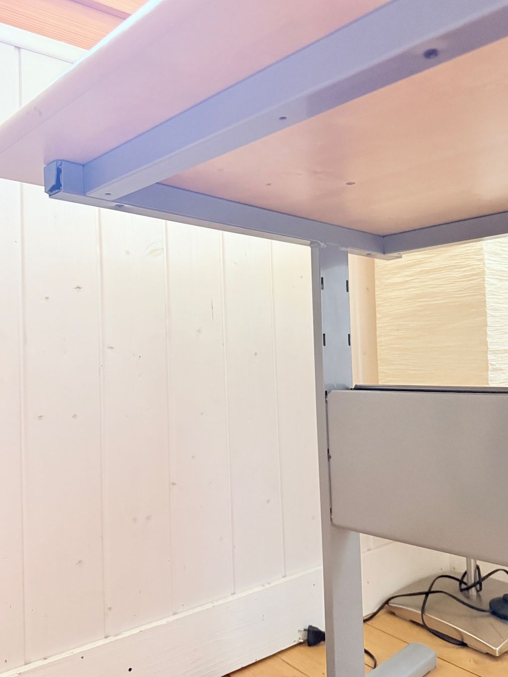 Ikea Scrivanie: Table de bureau – Usato da Le Mont Pèlerin venduto da seco-likir 2