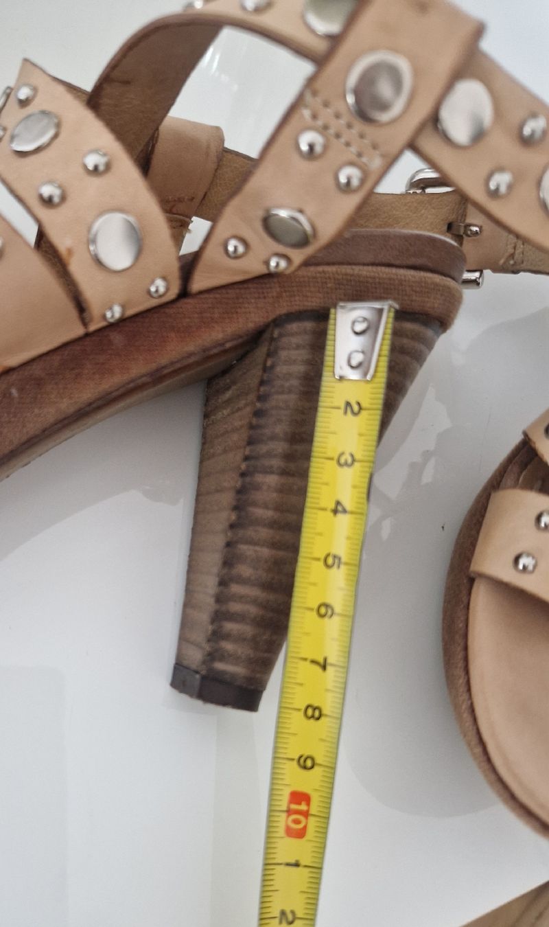 Damenschuhe: High Heels Sandale mit Nieten von Passito – Gebraucht aus Küsnacht ZH von 2011_ 9