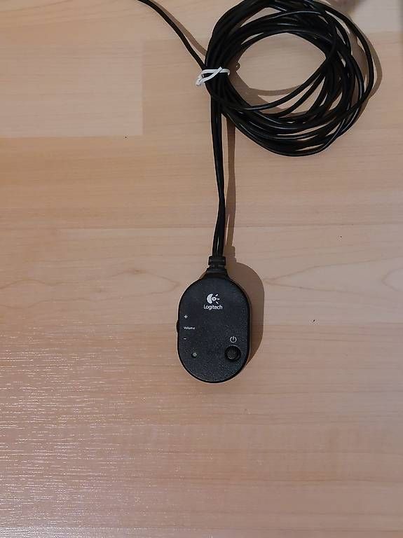 Logitech Haut-parleurs: Logitech X-210 Lautsprecher-System – D'occasion à Solothurn par Kripti 4