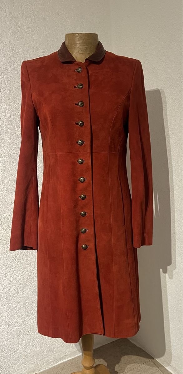 Manteaux: Manteau en daim – D'occasion à St-Pierre-Clages par ste_xk6p