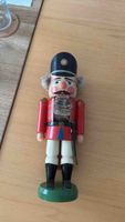 Nussknacker Soldat rot/creme wie neu