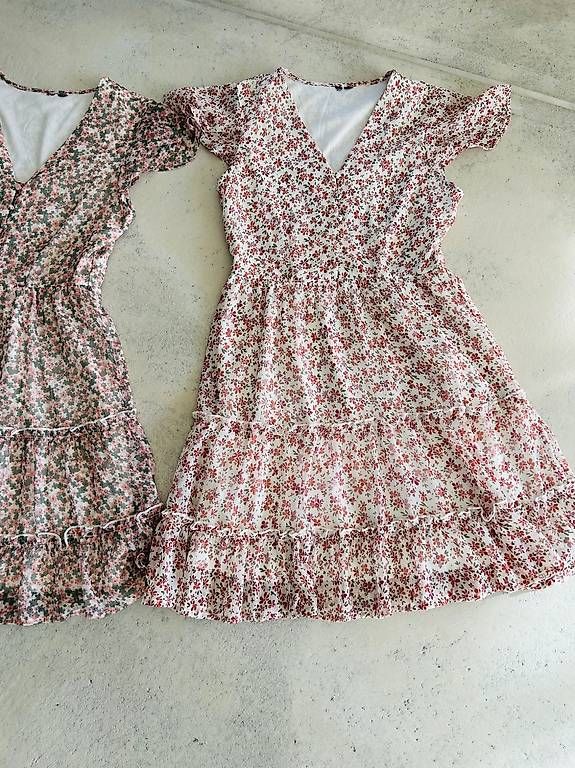 Lotti di vestiti: 2 herzige Blumenkleider Gr.S – Usato da Diegten venduto da ste_pvd5 3