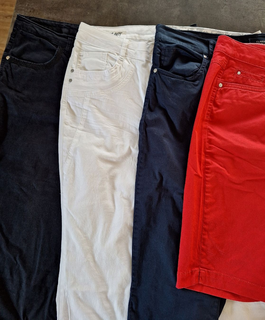 Lotti di vestiti: Kleiderpaket Hosen – Usato da Zollbrück venduto da MAEZ01 1