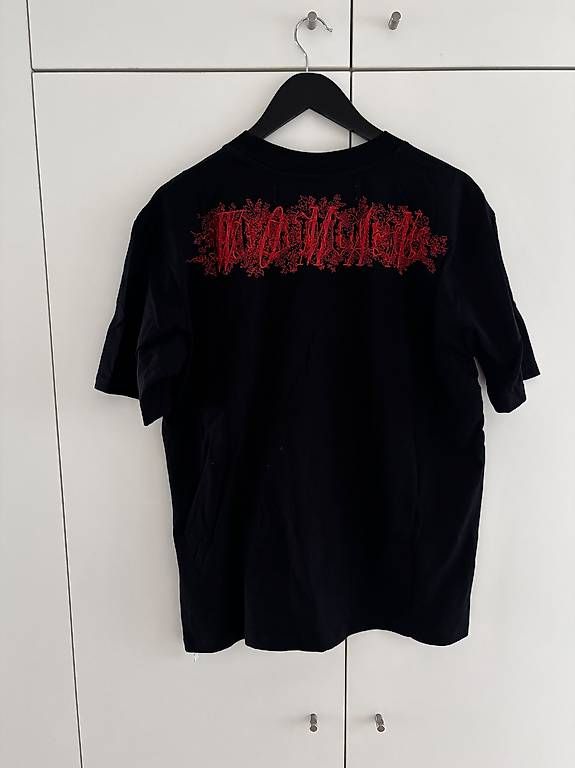 T-shirt: OFF-WHITE TSHIRT – Usato da Mendrisio venduto da yus_gtq7 2