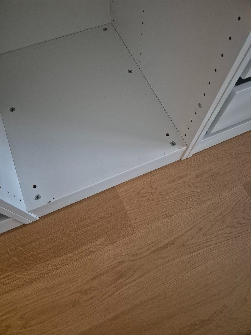 Armadi: Schrank Ikea ohne Türe, mit Lichtsystem – Usato da Zürich venduto da ste_s6bl 5