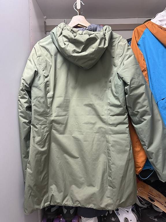 Jacken: CMP lange winter Jacke M – Gebraucht aus Zürich von Sashkica 2
