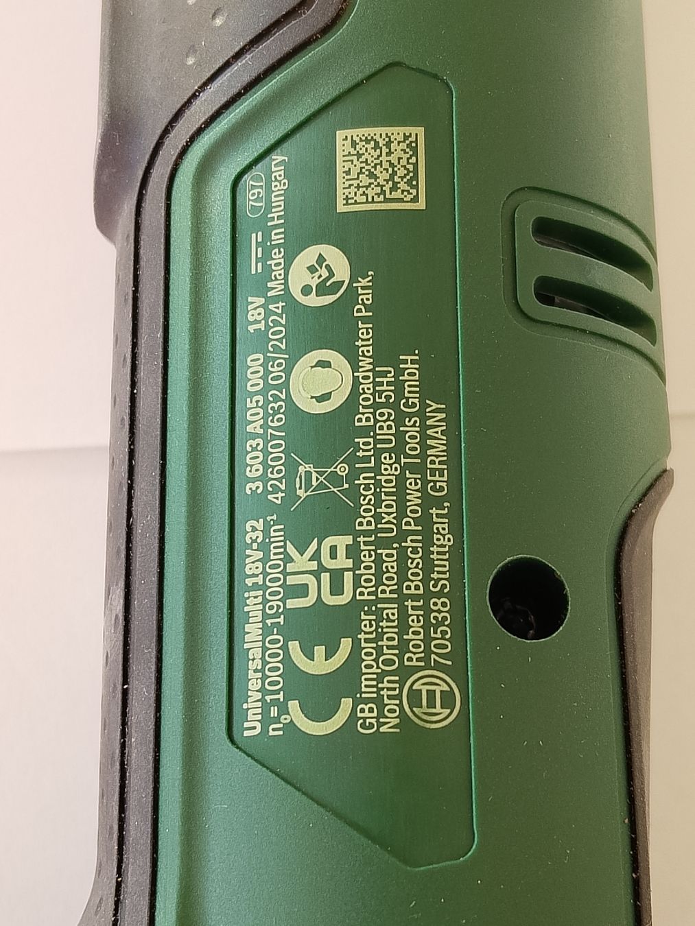 Bosch Tutti gli attrezzi: Bosch Akku Universal multi 18 v-32 Maschine  – Usato da Biel/Bienne venduto da Vintage-timearts 2